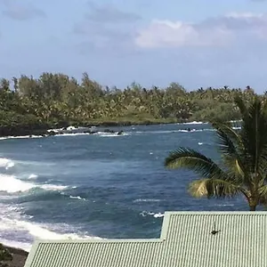 Kailani At Kai Hana